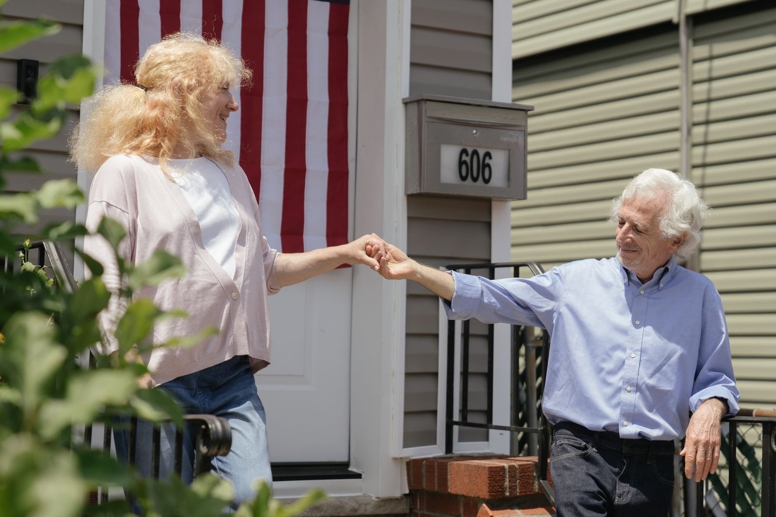 Older couple considering how remarriage may affect survivor benefits